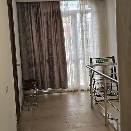 Home Batumi Ngoại thất bức ảnh