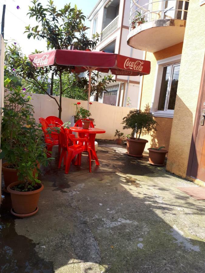Home Batumi Ngoại thất bức ảnh